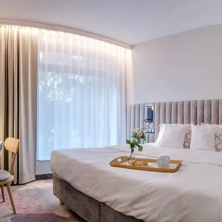 شقة Centrum Klimatyzacja كوزتسالين